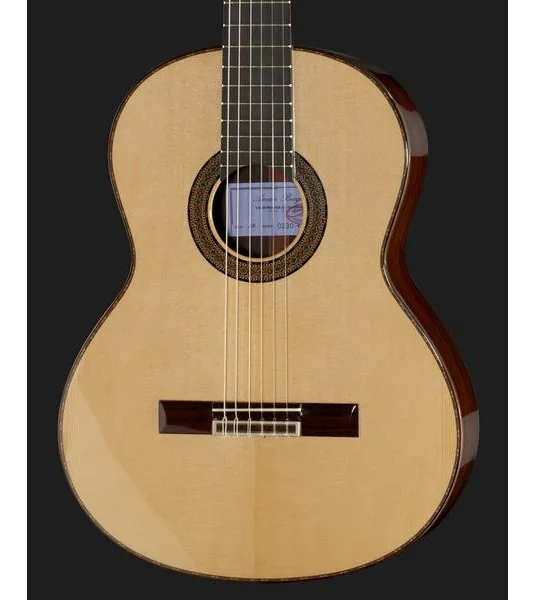 Amalio Burguet 2M Spruce w/Case, lähikuva 4
