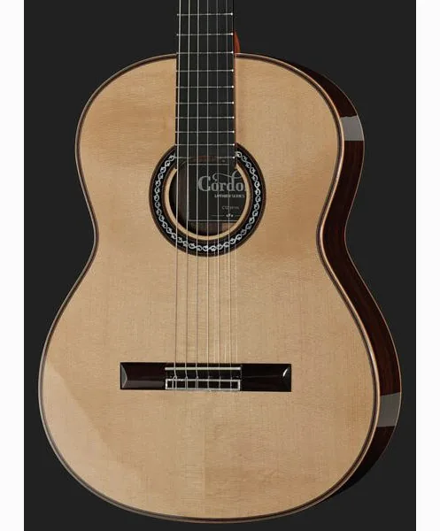 Cordoba C12 Spruce, lähikuva 4