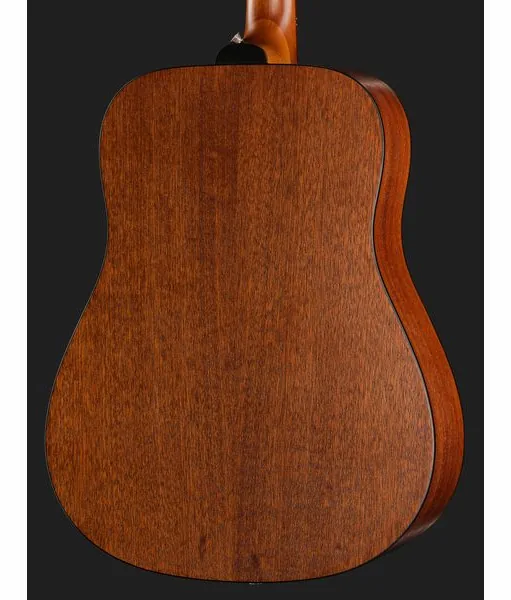 Guild D-320 Nat, lähikuva 5
