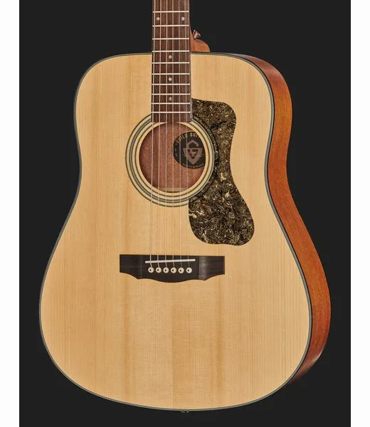 Guild D-340 Nat, lähikuva 4