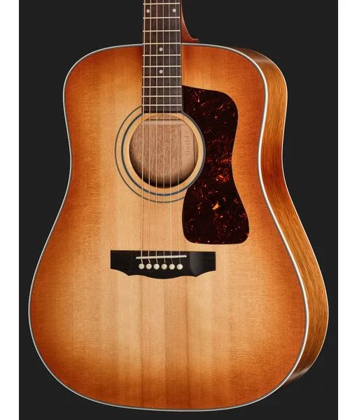 Guild D-40 Standard PSB VG USA, lähikuva 4