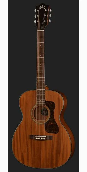 Guild OM-320 Nat, lähikuva 2