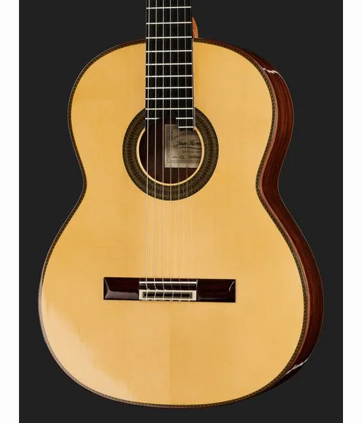 Juan Hernandez Romance Spruce, lähikuva 4