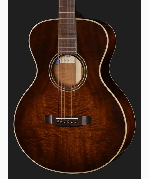 Lakewood A-15 Custom, lähikuva 4