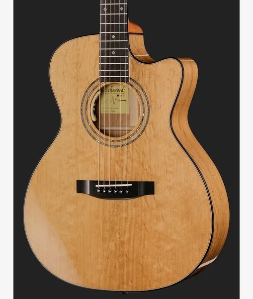 Lakewood M-35 CP Deluxe, lähikuva 4