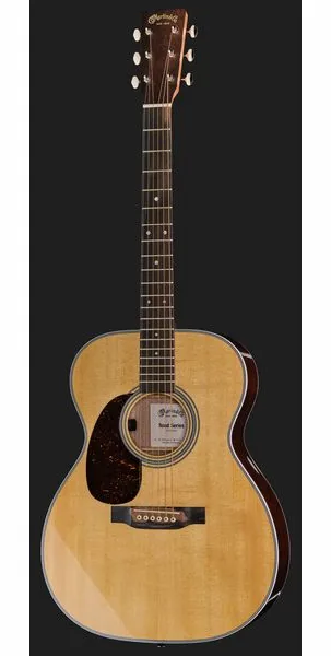 Martin Guitar 000-13E Retro Walnut LH, lähikuva 2