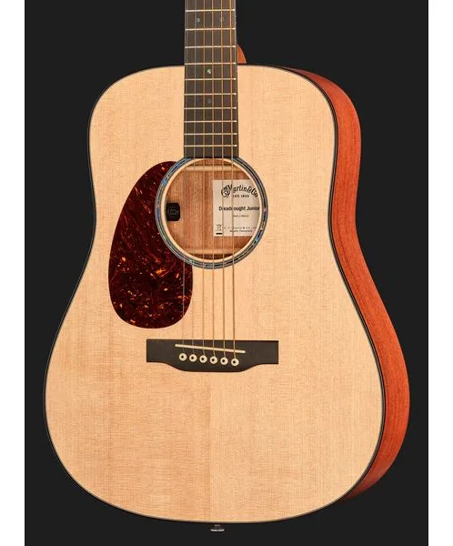 Martin Guitar D Jr E LH, lähikuva 4