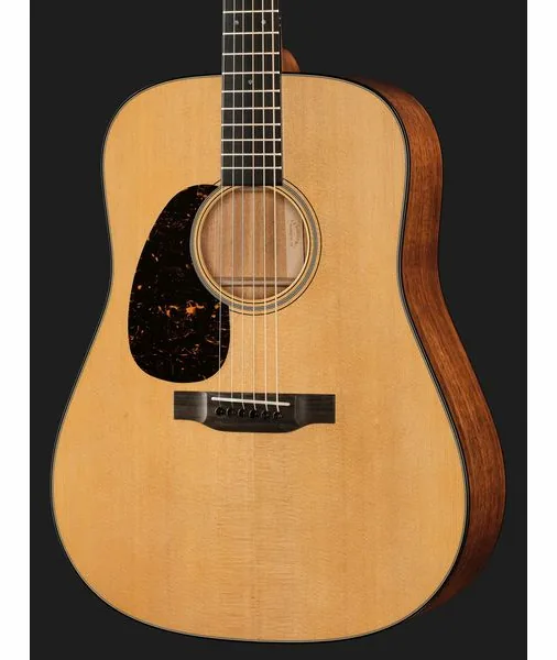 Martin Guitar D-18 Satin LH, lähikuva 4