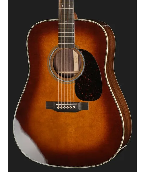 Martin Guitar HD28 Ambertone, lähikuva 4