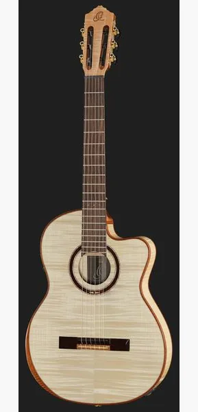 Ortega Bridesuitece, lähikuva 2