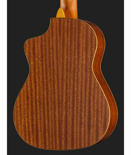 Ortega RQ25 Requinto, lähikuva 5