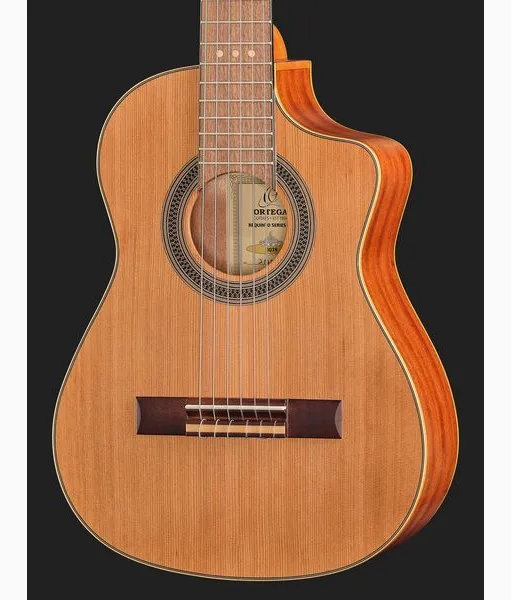 Ortega RQ39 Requinto, lähikuva 4