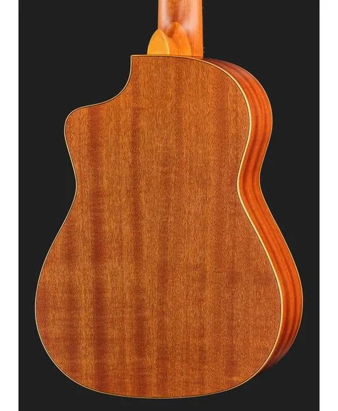 Ortega RQ39 Requinto, lähikuva 5