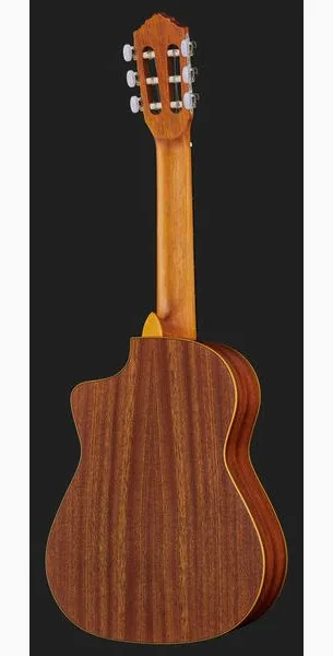 Ortega RQC25 Requinto, lähikuva 3