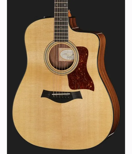 Taylor 210ce Plus, lähikuva 4