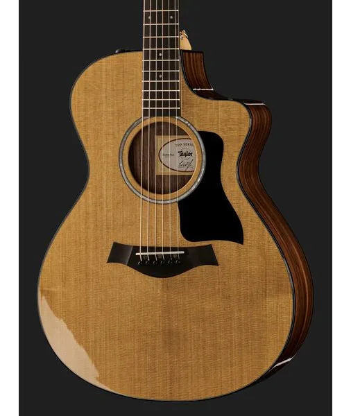 Taylor 212ce Plus, lähikuva 4