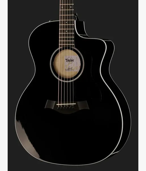 Taylor 214ce-BLK Plus, lähikuva 4