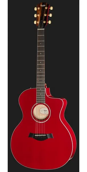 Taylor 214ce-RED DLX, lähikuva 2