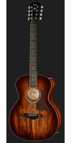 Taylor Custom #44: C24ce 8-String Bar, lähikuva 2