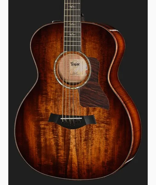 Taylor Custom #44: C24ce 8-String Bar, lähikuva 4