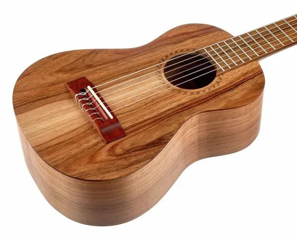 Guitarlele Acacia, lähikuva 4