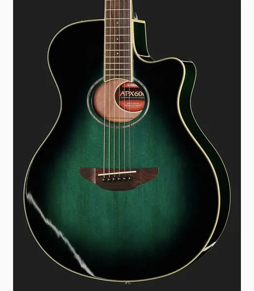 Yamaha APX 600 Oriental Blue Burst, lähikuva 4