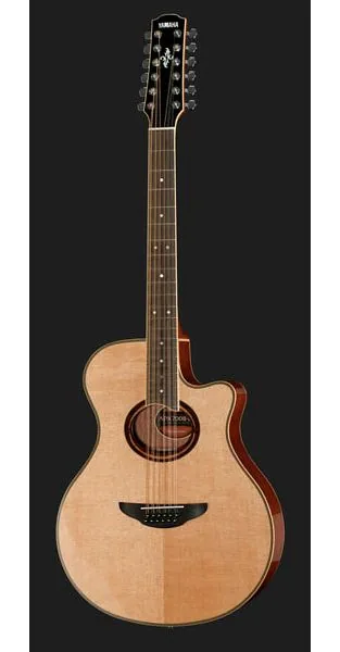 Yamaha APX700II-12 NT, lähikuva 2