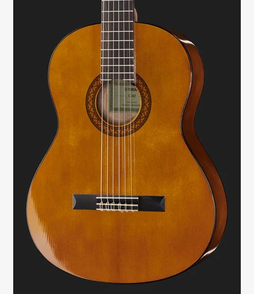 Yamaha C40 III, lähikuva 4