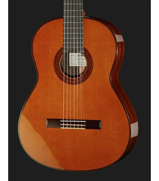 Yamaha CG192C, lähikuva 4
