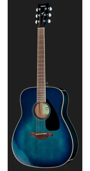 Yamaha FG820 SBII, lähikuva 2