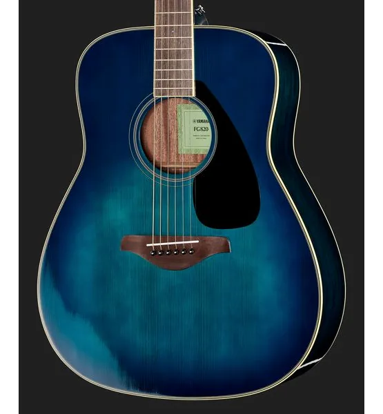 Yamaha FG820 SBII, lähikuva 4