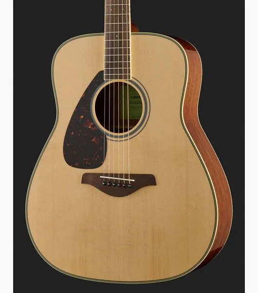 Yamaha FG820L NTII, lähikuva 4