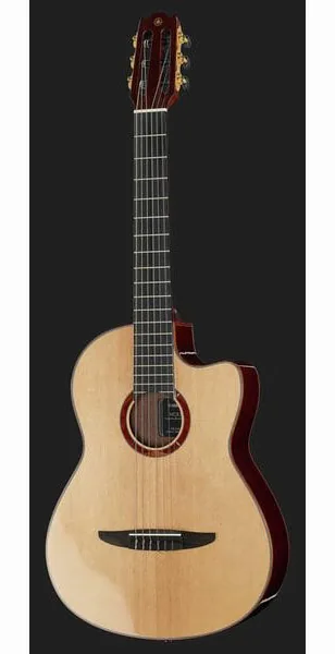 Yamaha NCX3 NAT, lähikuva 2